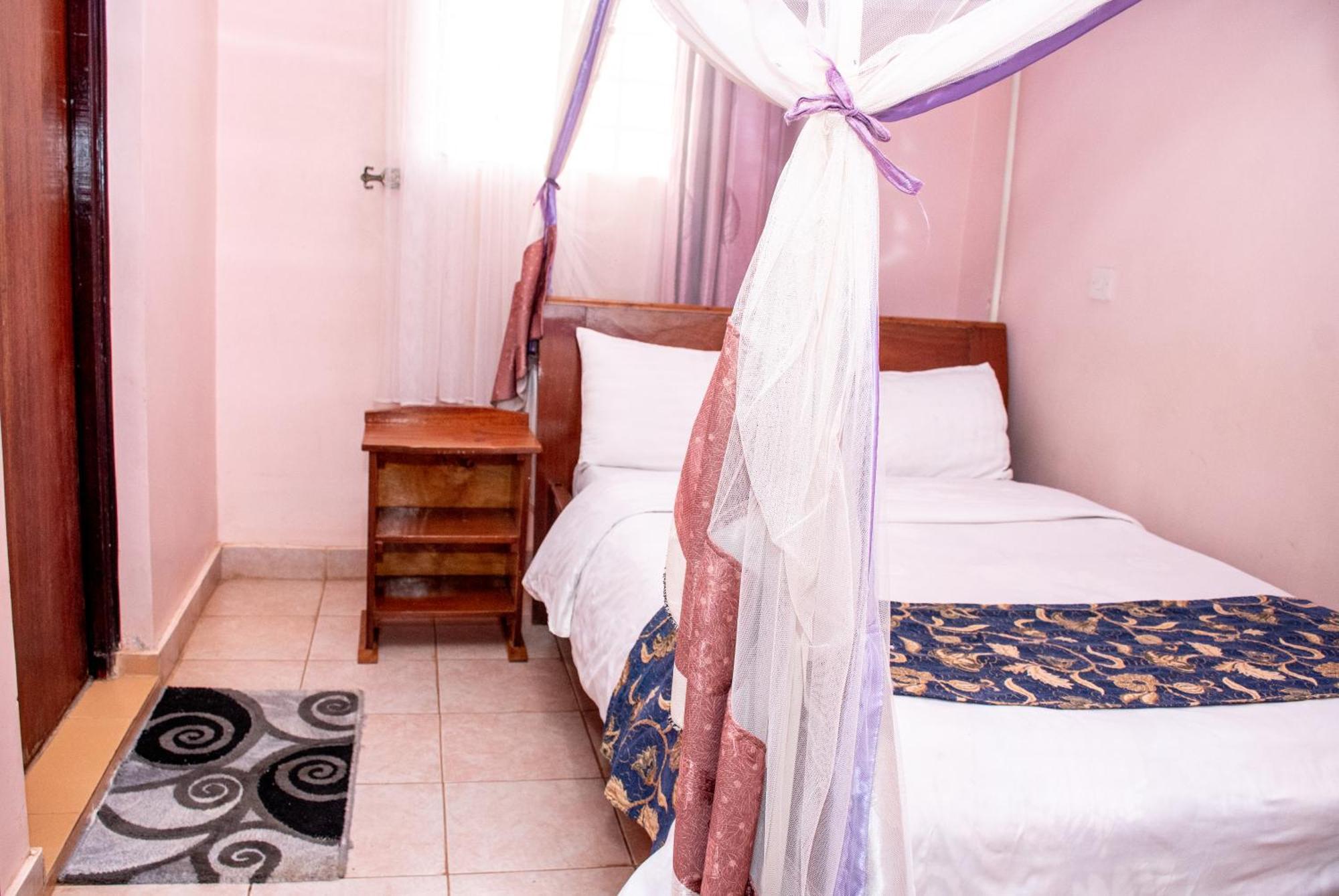Super Break Hotel Kitale Kültér fotó